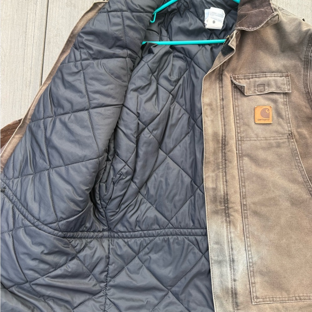 2002 Carhartt Brown chore Jacket (very sun faded) - Picture 3 of 6